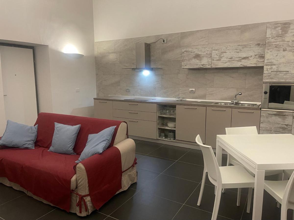 Katia'S Apartments Caserta Esterno foto